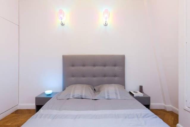 Luxury Arch of triumph and Champs elysées flat Apartment in Paris