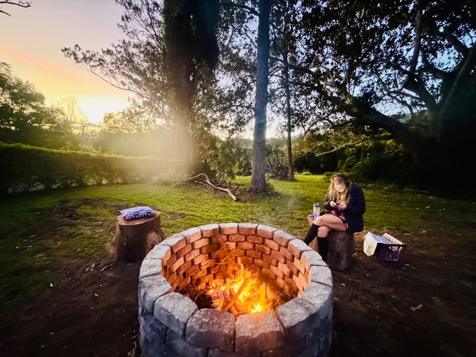 Kosmo’s Studio: City Style in a Retreat Setting! Bed and Breakfast in Tamborine Mountain