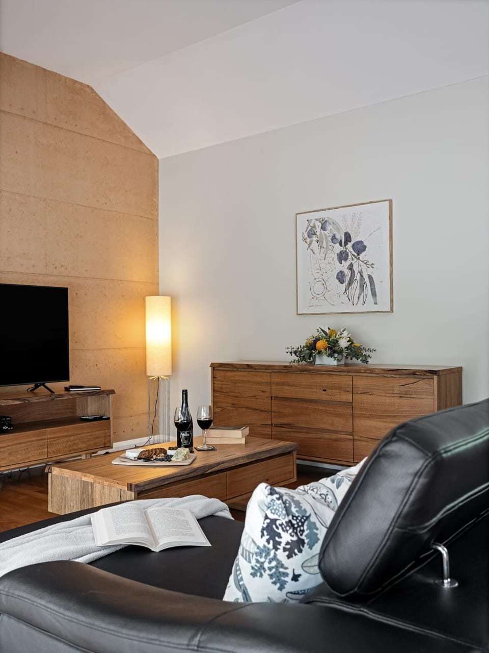 TV and multimedia, Living room, Seating area