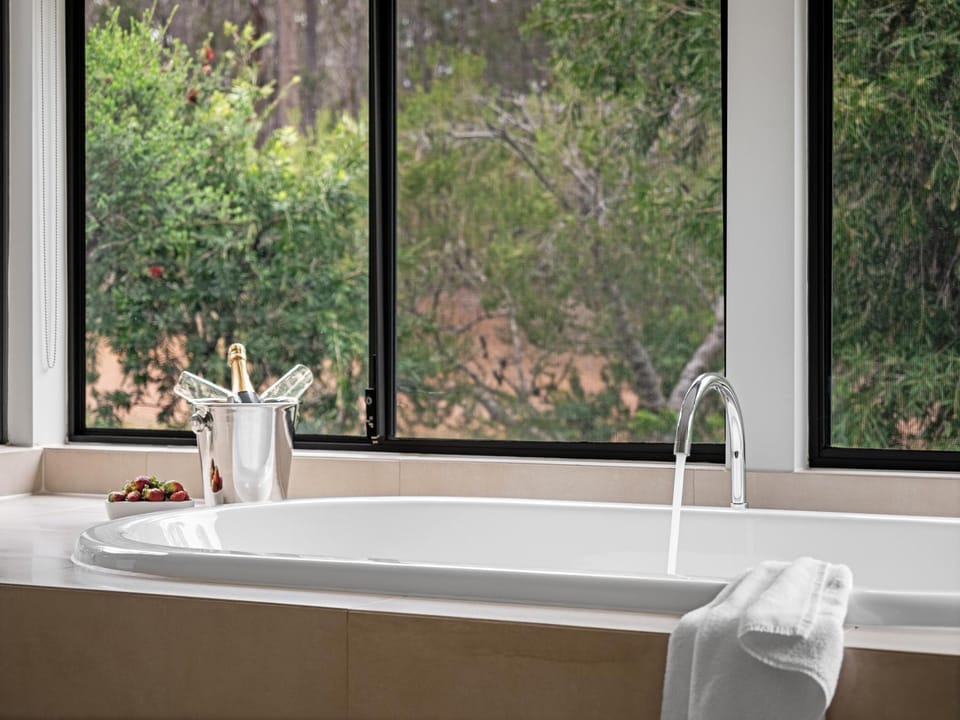 Natural landscape, Bathroom, Bath
