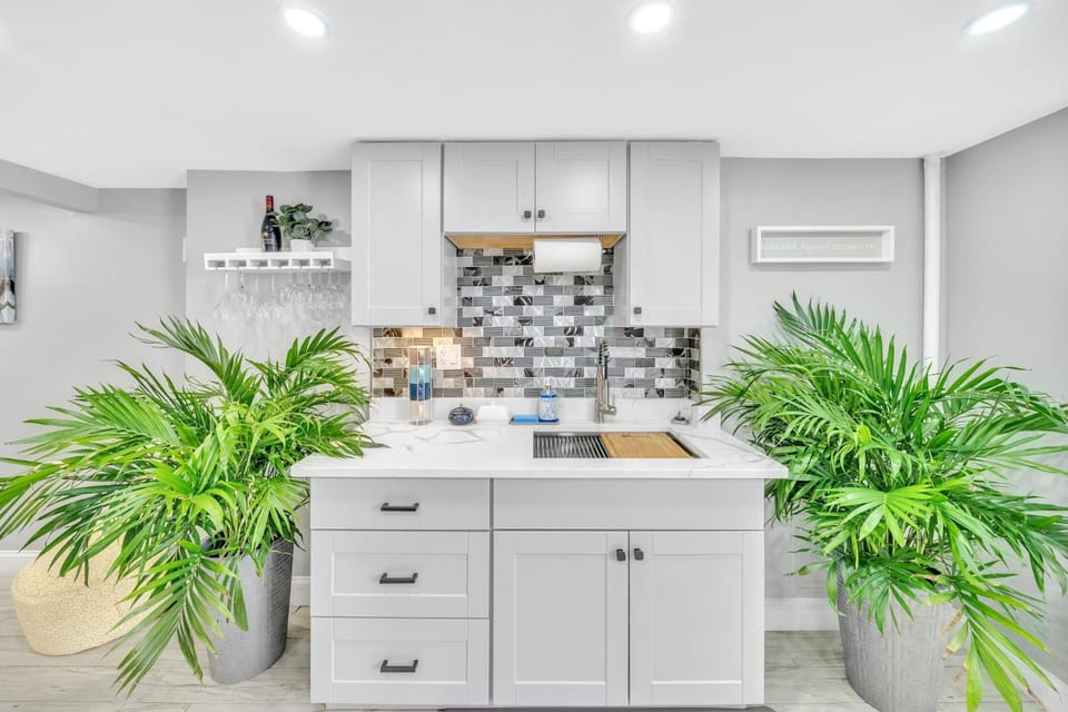 3 bedroom 4 bed duplex large backyard Apartment in Bedford-Stuyvesant