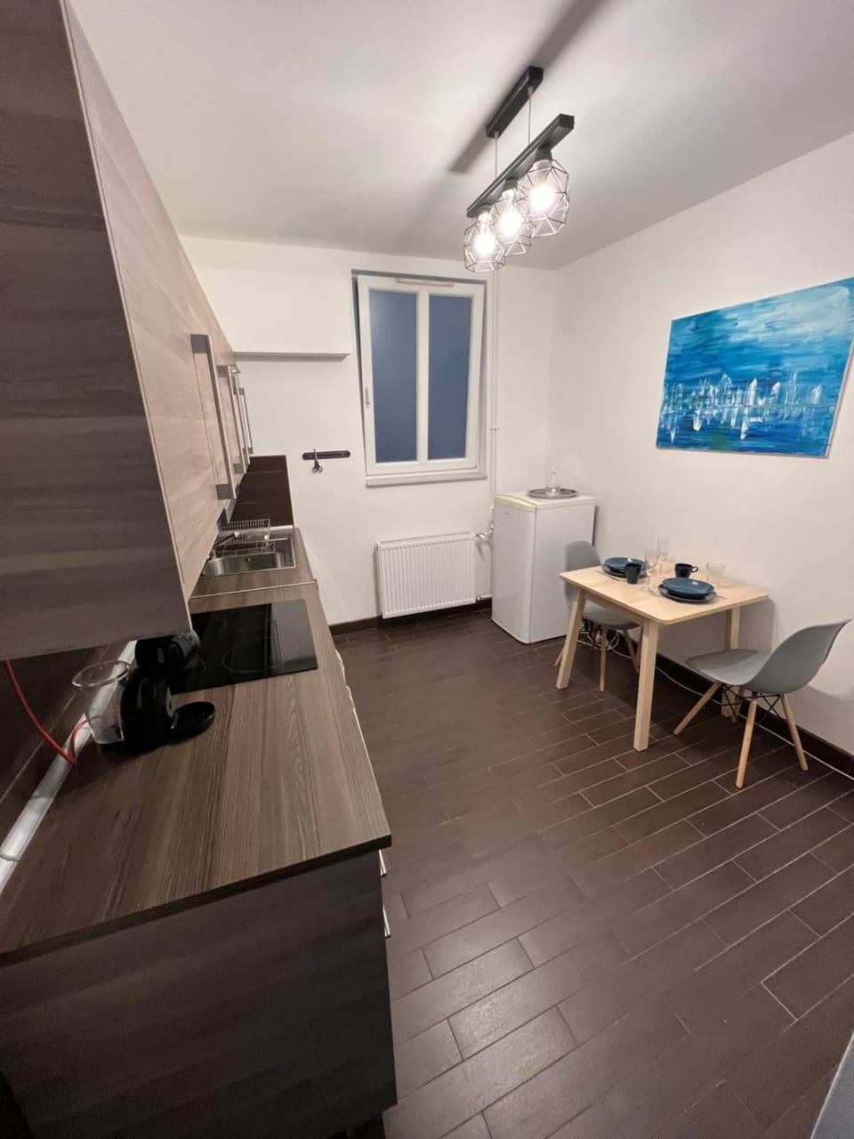 Dining area, kitchen
