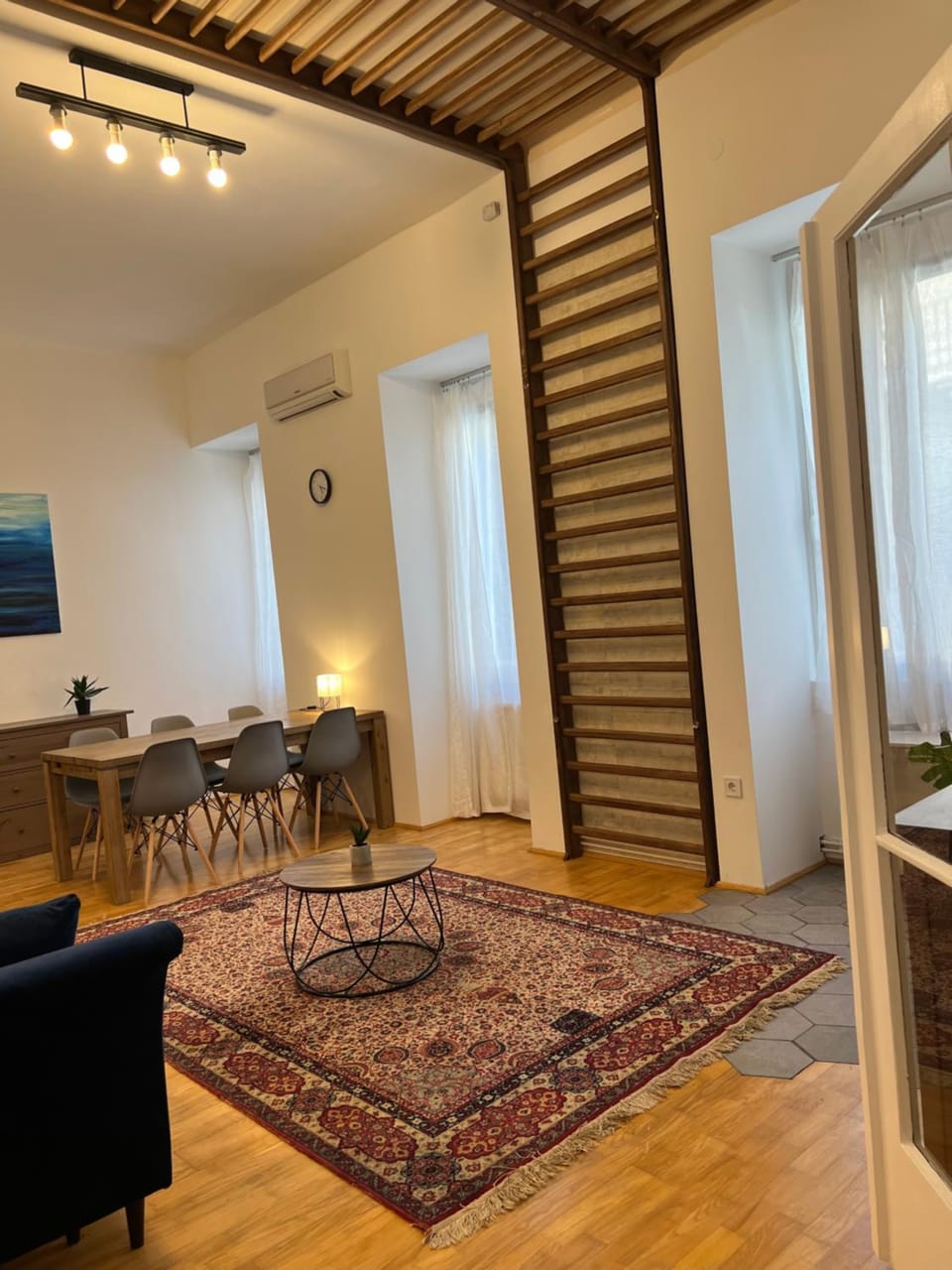Living room, Seating area, Dining area