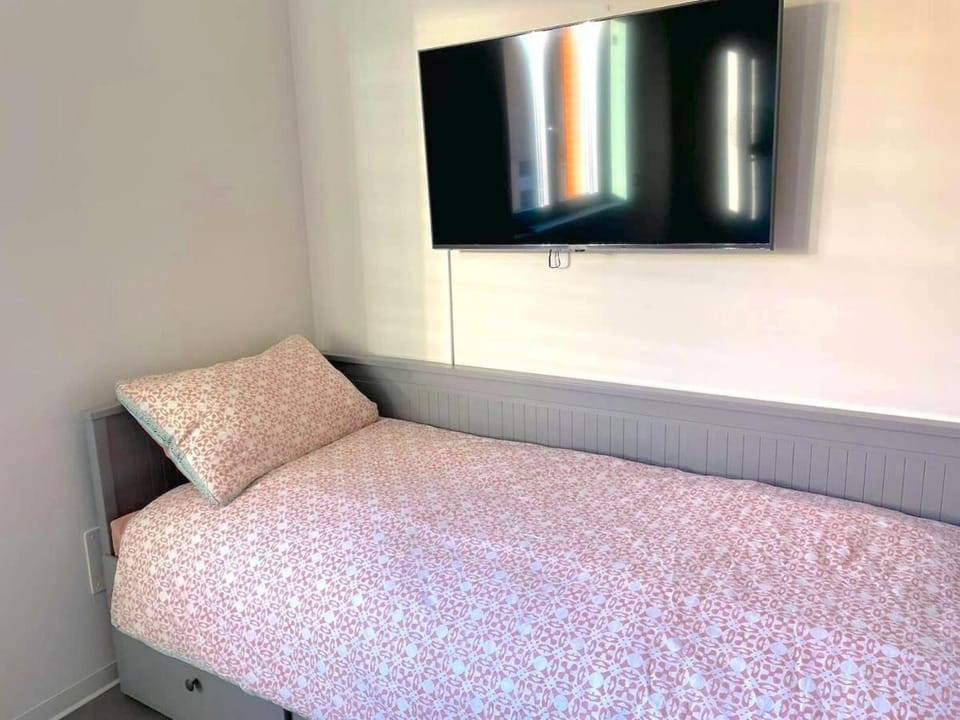 CITY CENTER - Modern flat with FREE PARKING and WIFI - Apt B Apartment in Bergamo