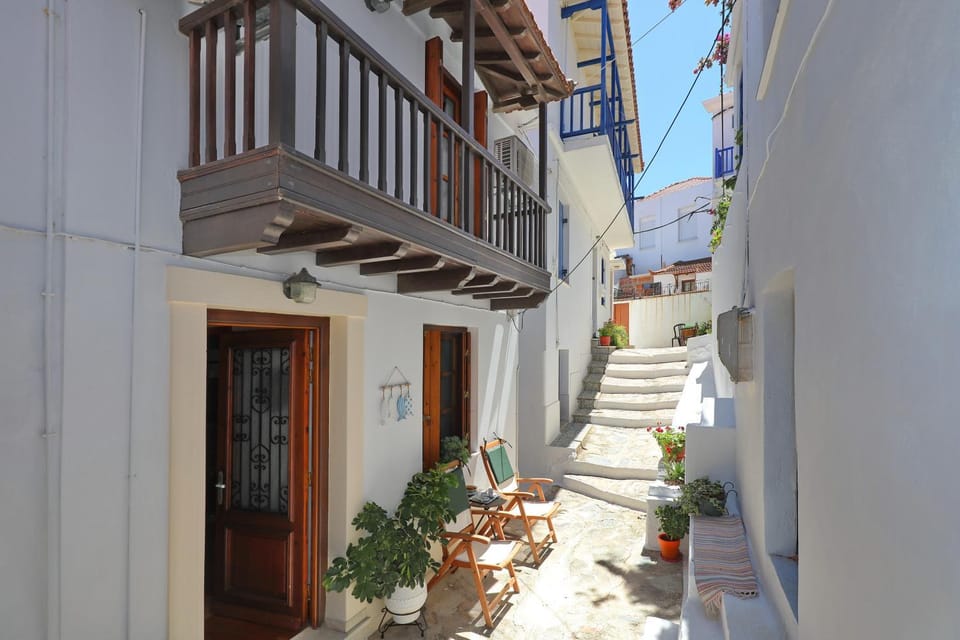 Property building, Neighbourhood, Street view