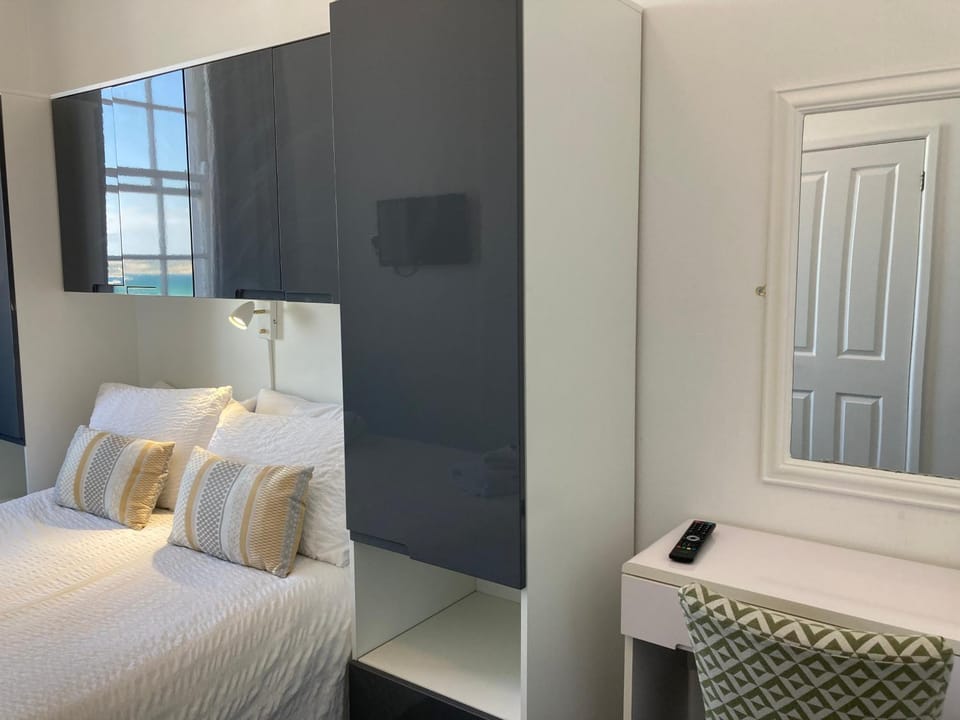 Norfolk Hotel Bed and Breakfast in Weymouth