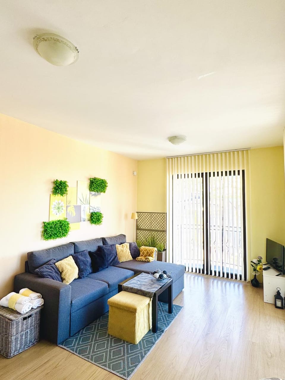 TV and multimedia, Living room, Seating area, Area and facilities, towels