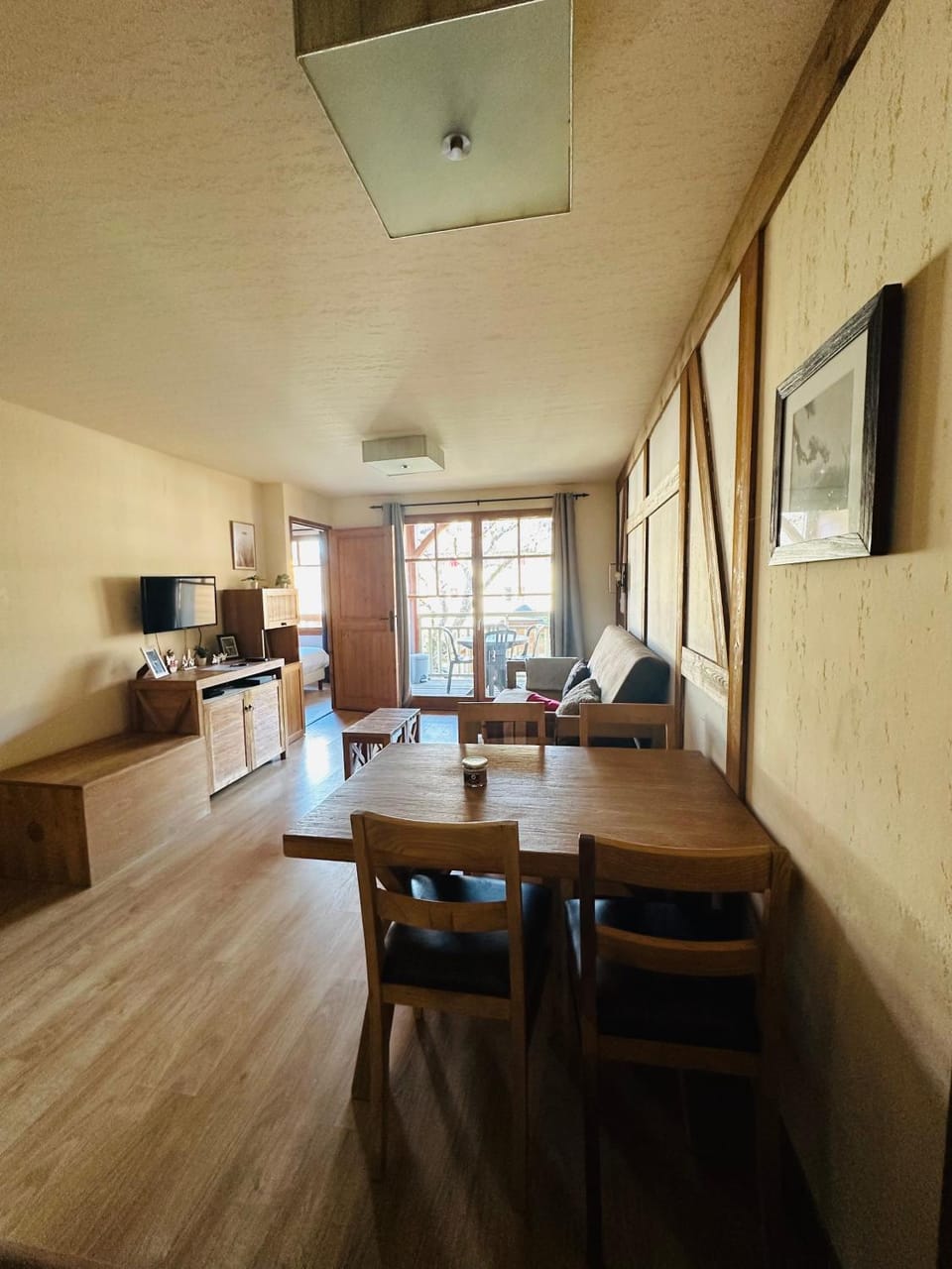 Appartements - PISCINE INTÉRIEURE Sauna - PARKING Privé Étage 1 - Centre Village - Résidence Cami Réal - avec LINGE et MÉNAGE de fin de Séjour Compris Apartment in Saint-Lary-Soulan