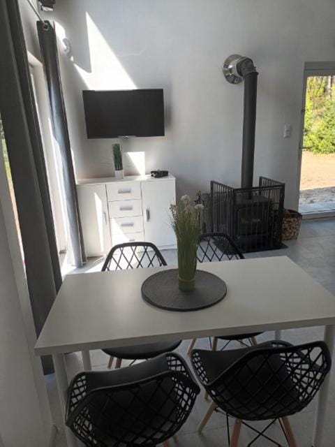 Domki nad jeziorem w Borach Tucholskich House in Pomeranian Voivodeship