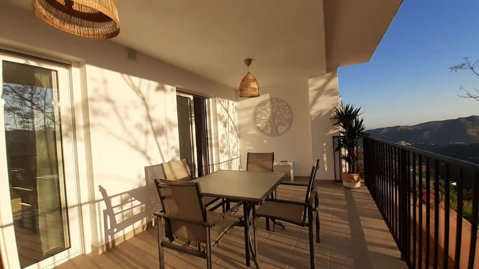 Balcony/Terrace, Dining area