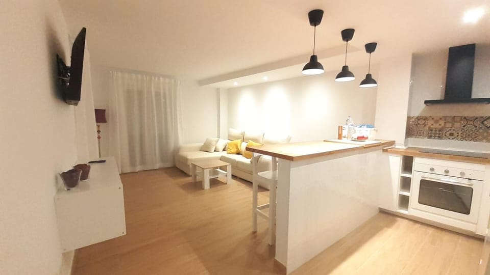 Kitchen or kitchenette, Living room