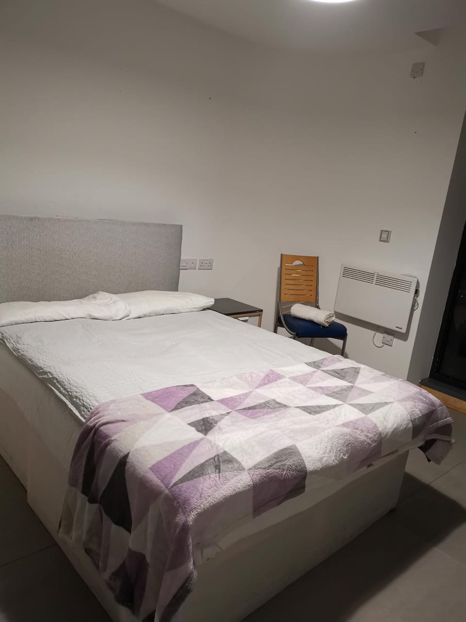 Jadwin Beautiful Room Share toilet 2 people Luxury tent in London Borough of Southwark