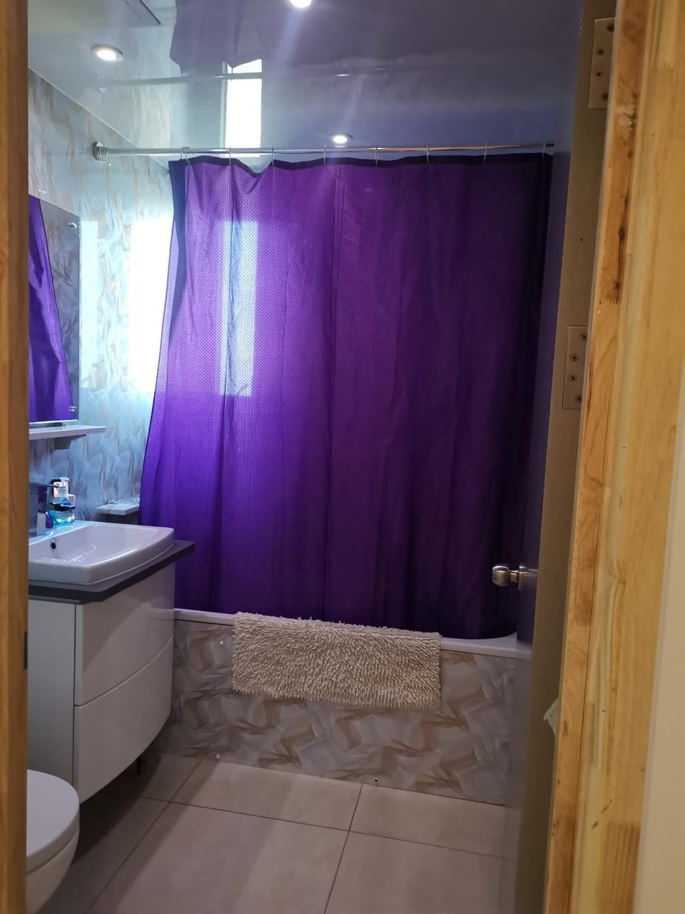 Jadwin Beautiful Room Share toilet 2 people Luxury tent in London Borough of Southwark