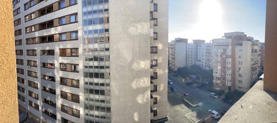 Neighbourhood, Street view