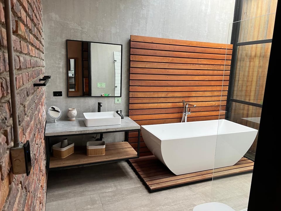 Bathroom, Bath