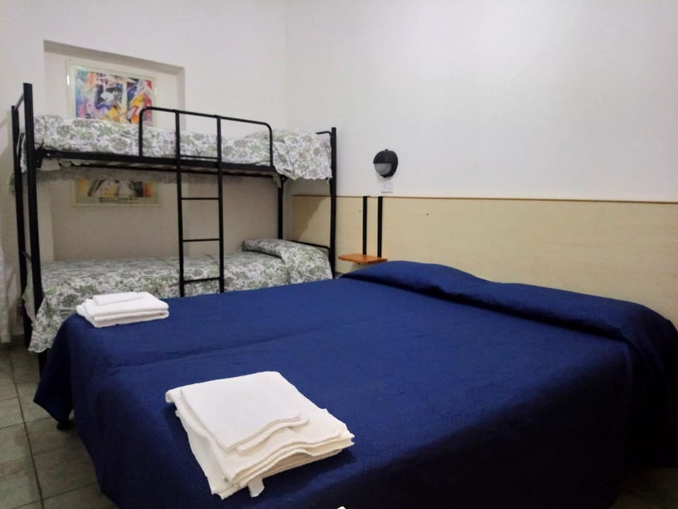 Photo of the whole room, Bedroom, bunk bed