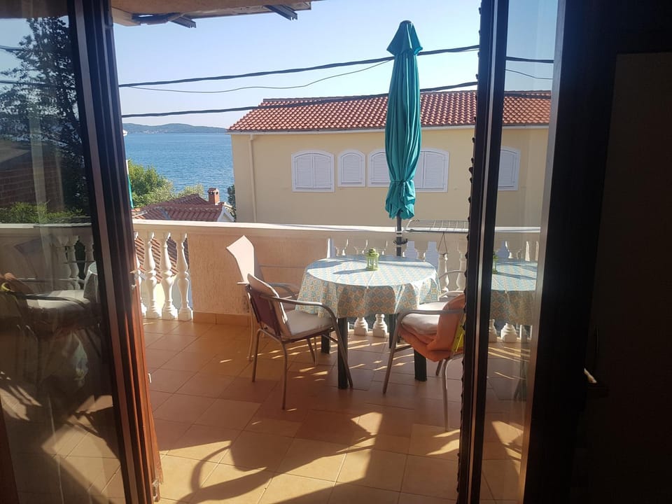 View (from property/room), Balcony/Terrace