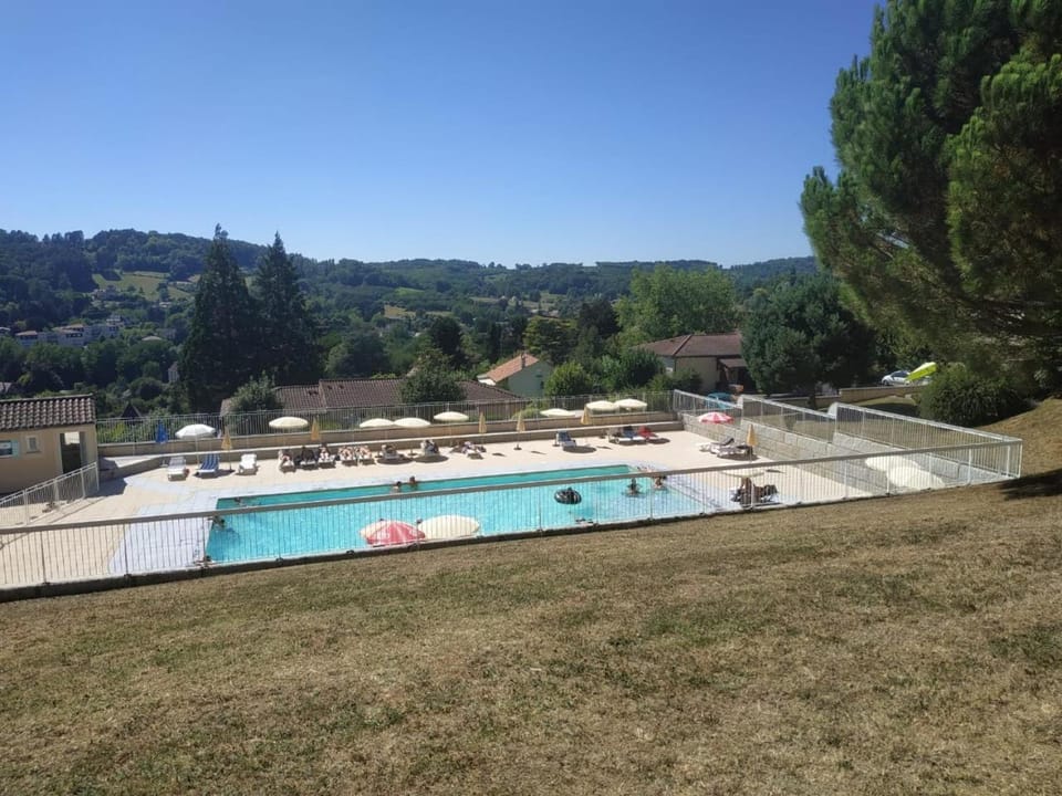Swimming pool, Swimming pool, sunbed