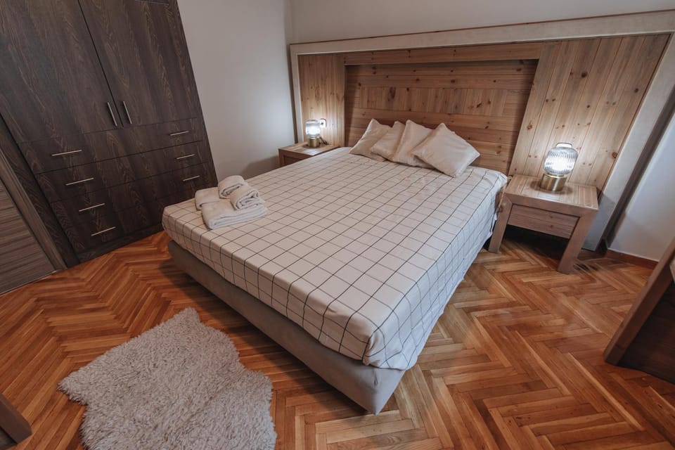 Bed, Bedroom, wardrobe