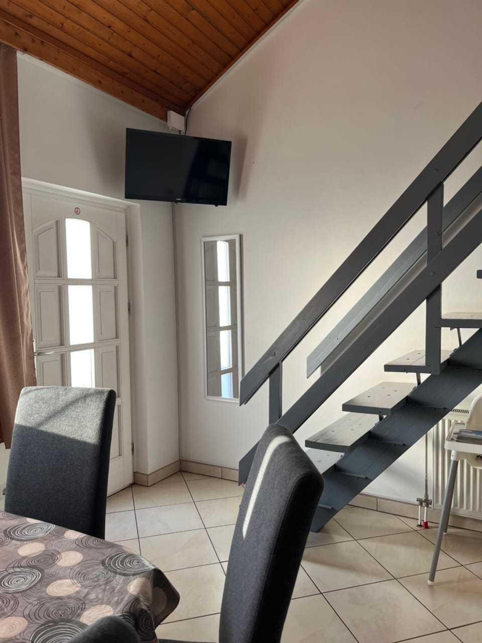 Communal lounge/ TV room, TV and multimedia, Living room