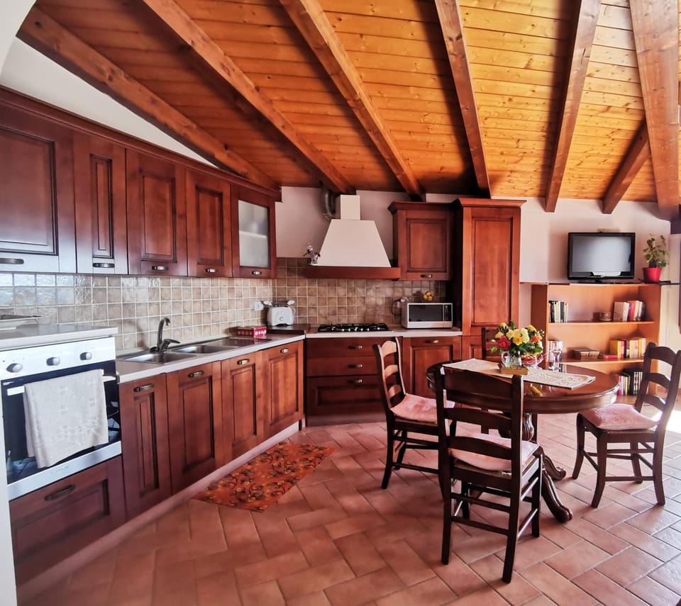 Living room, Dining area, Communal kitchen
