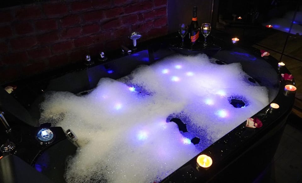 Apartament z jacuzzi w centrum Sanoka Apartment in Slovakia