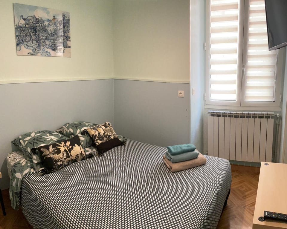 appartement cosy - 2 chambres, situé en Centre Ville Apartment in Nice