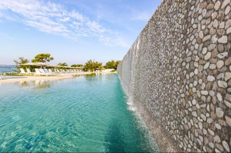 Swimming pool, Swimming pool