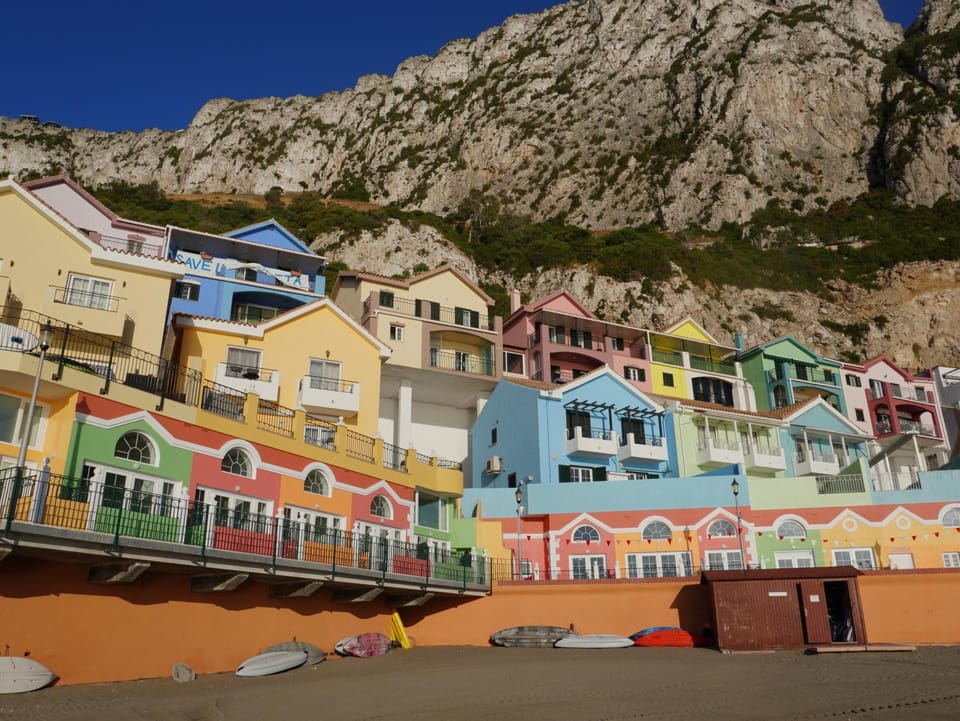 Neighbourhood, Beach