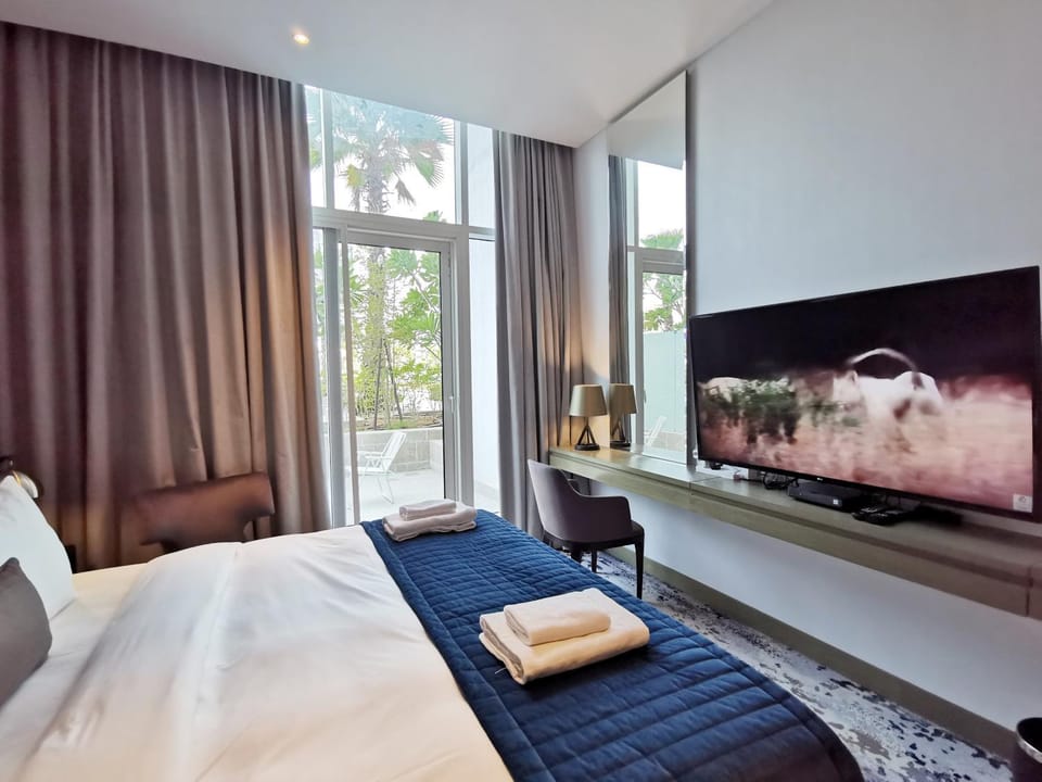 Communal lounge/ TV room, Bed
