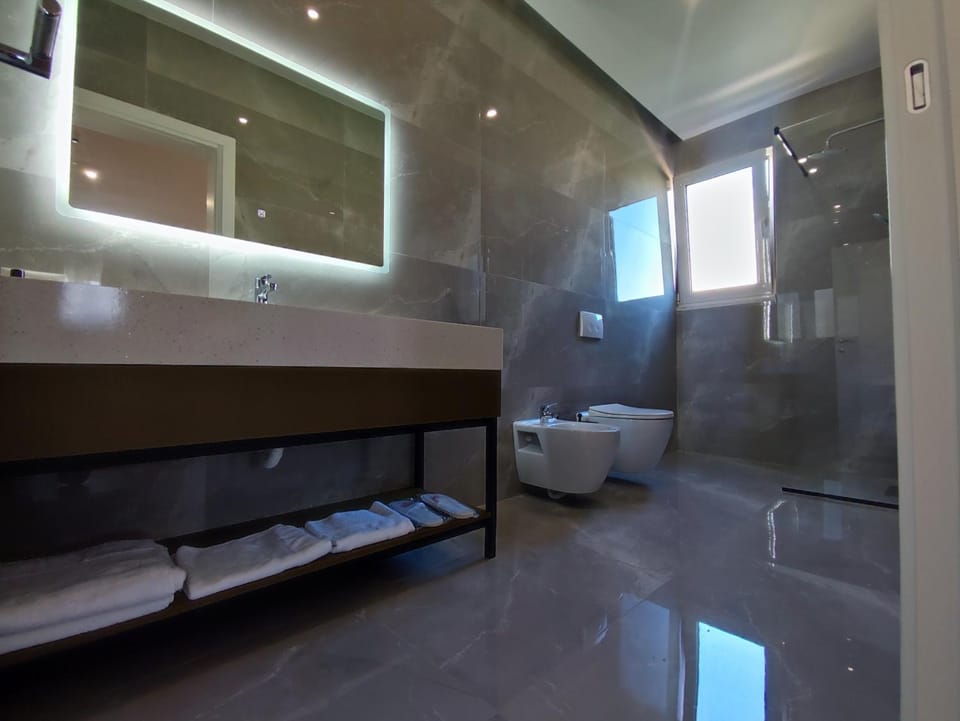 Hilal Palace - Halal Hotel in Tirana County, Albania