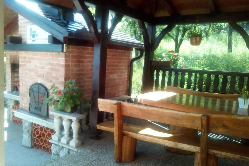 Property building, BBQ facilities