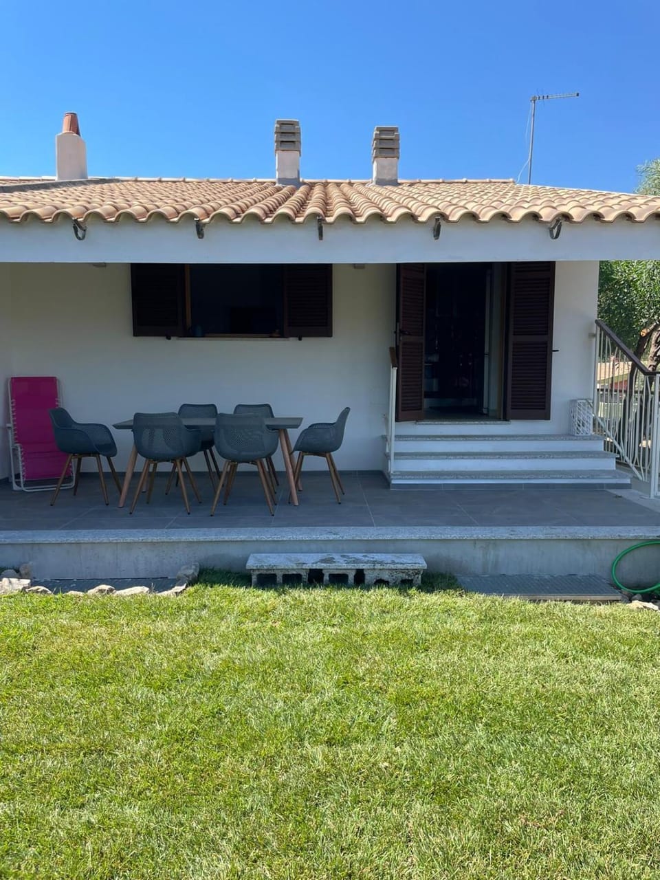 Patio, Facade/entrance, Garden