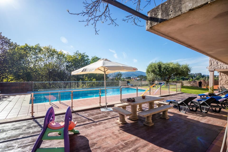 Mirador da Gouxa House in Galicia
