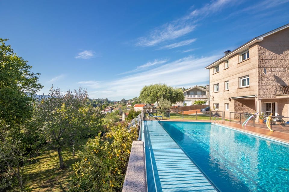 Mirador da Gouxa House in Galicia