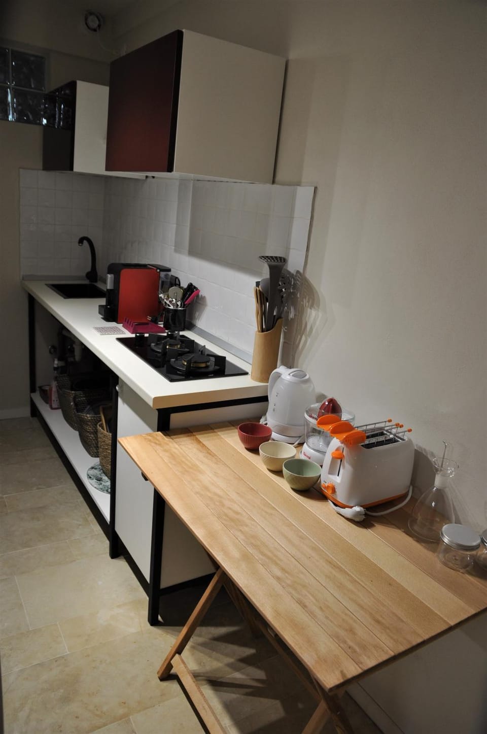 Kitchen or kitchenette