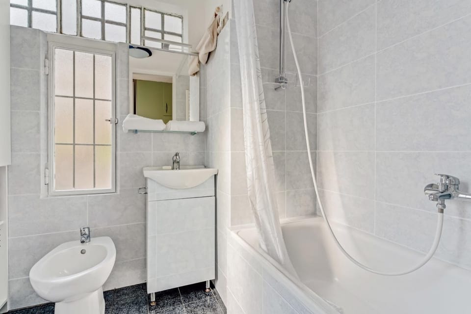 Shower, Toilet, Bathroom, bidet