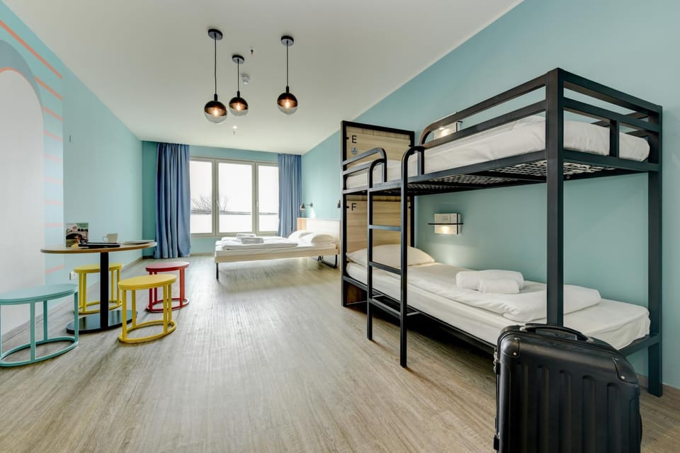 Bed, Bedroom, bunk bed