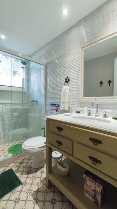 Shower, Bathroom, towels