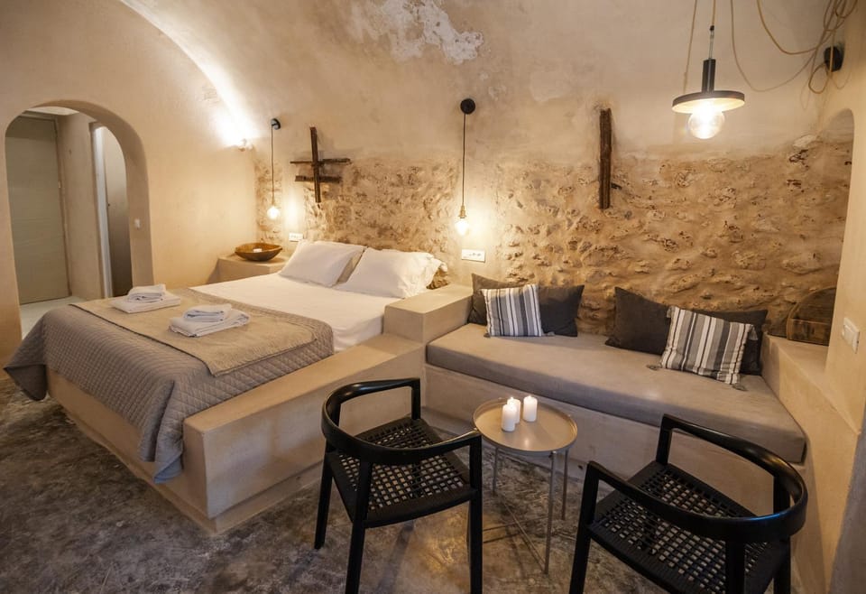 Seating area, Bedroom