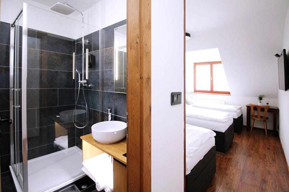 Shower, Toilet, Bed, Bathroom, Photo of the whole room, towels