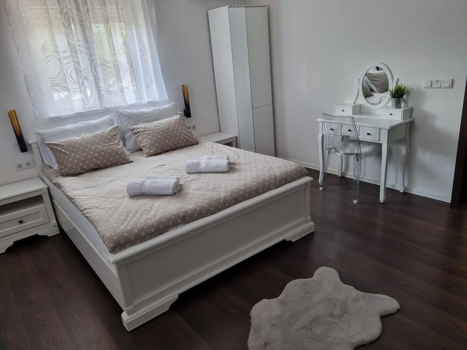 Apartments and Rooms Jerkovic Bed and Breakfast in Lika-Senj County