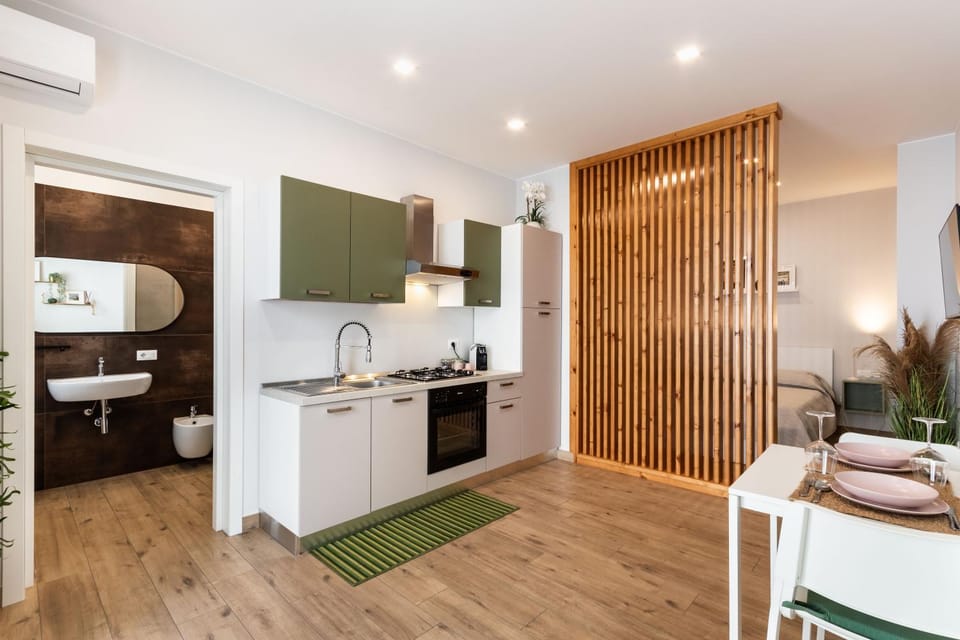 Kitchen or kitchenette, Dining area, pet friendly, stove