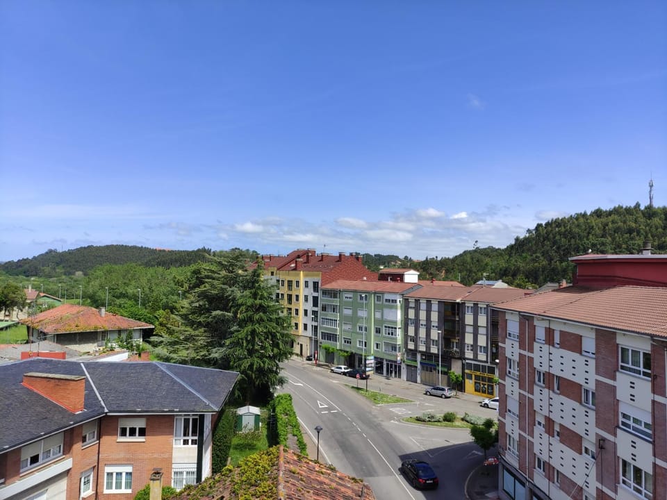 Piso amplio y luminoso cerca de la playa..!! Apartment in Asturias