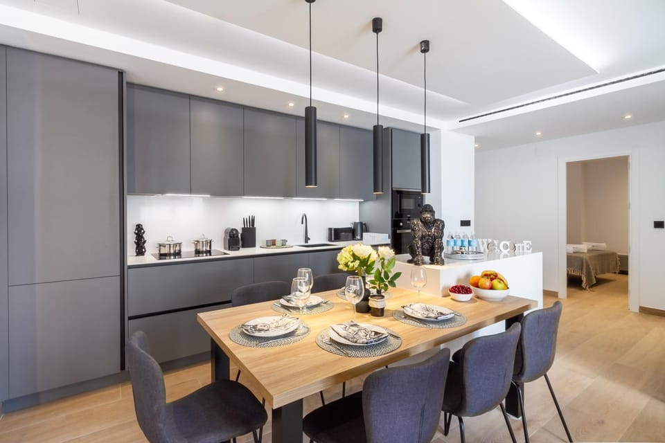 Food close-up, Kitchen or kitchenette, Food and drinks, Dining area, stove, kitchen