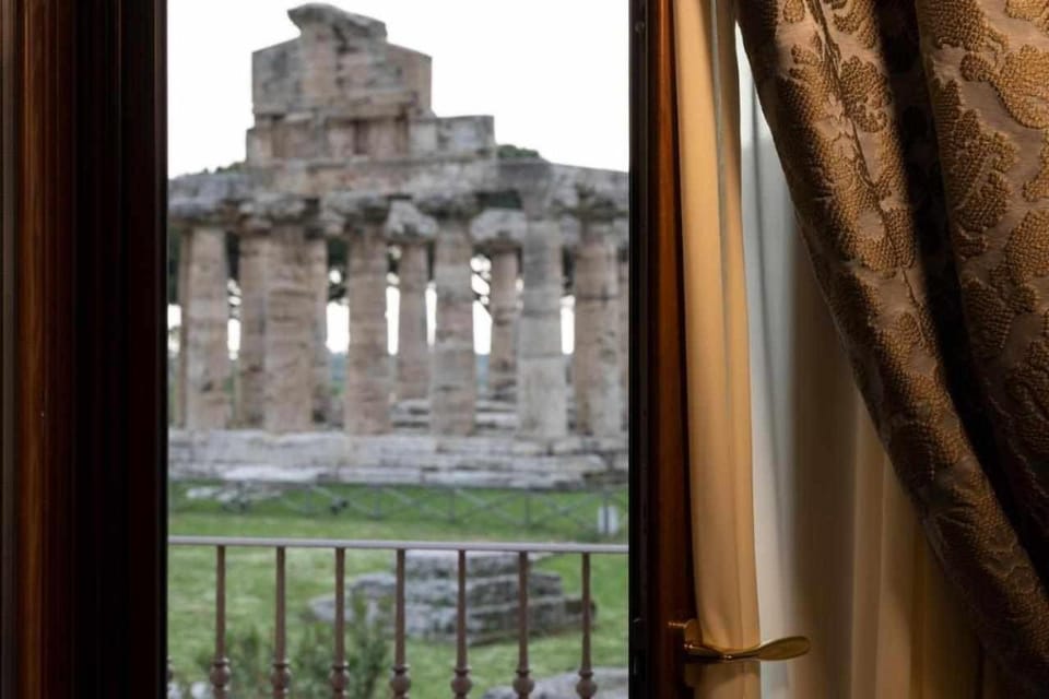 Domus Clelia (Paestum Antica) Luxury rooms Bed and Breakfast in Campania