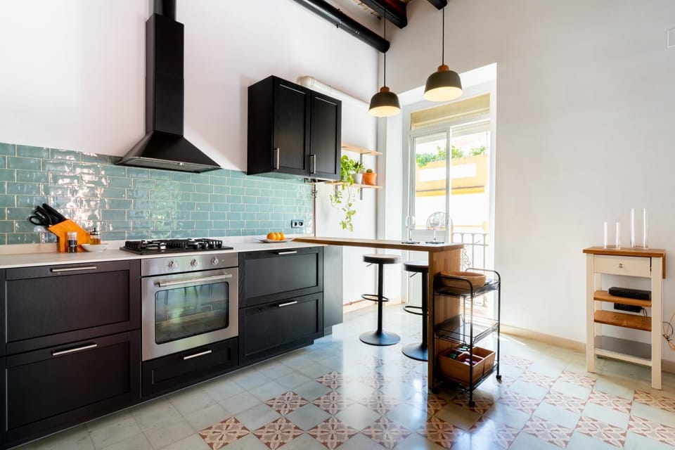 Kitchen or kitchenette, pet friendly, stove