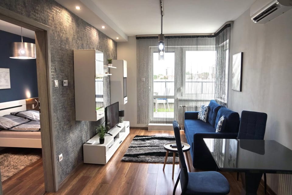 Bed, Living room, Bedroom
