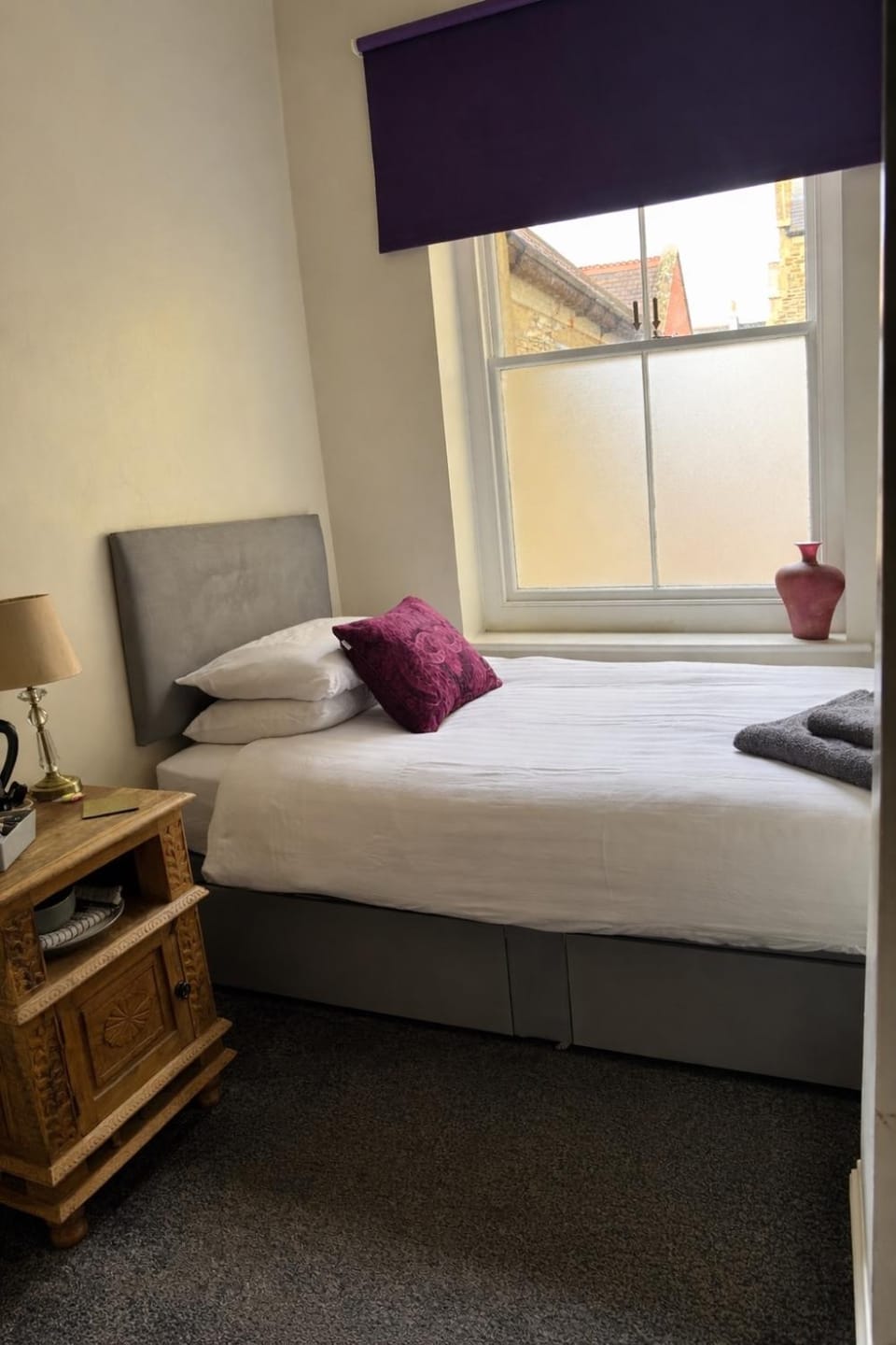 Bed for the night, Close to Beach, Shops , Train Vacation rental in Hastings