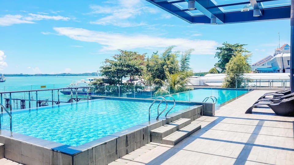 Pool view, Swimming pool